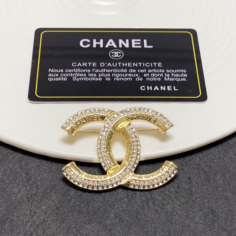 Chanel Brooch 1lyx82